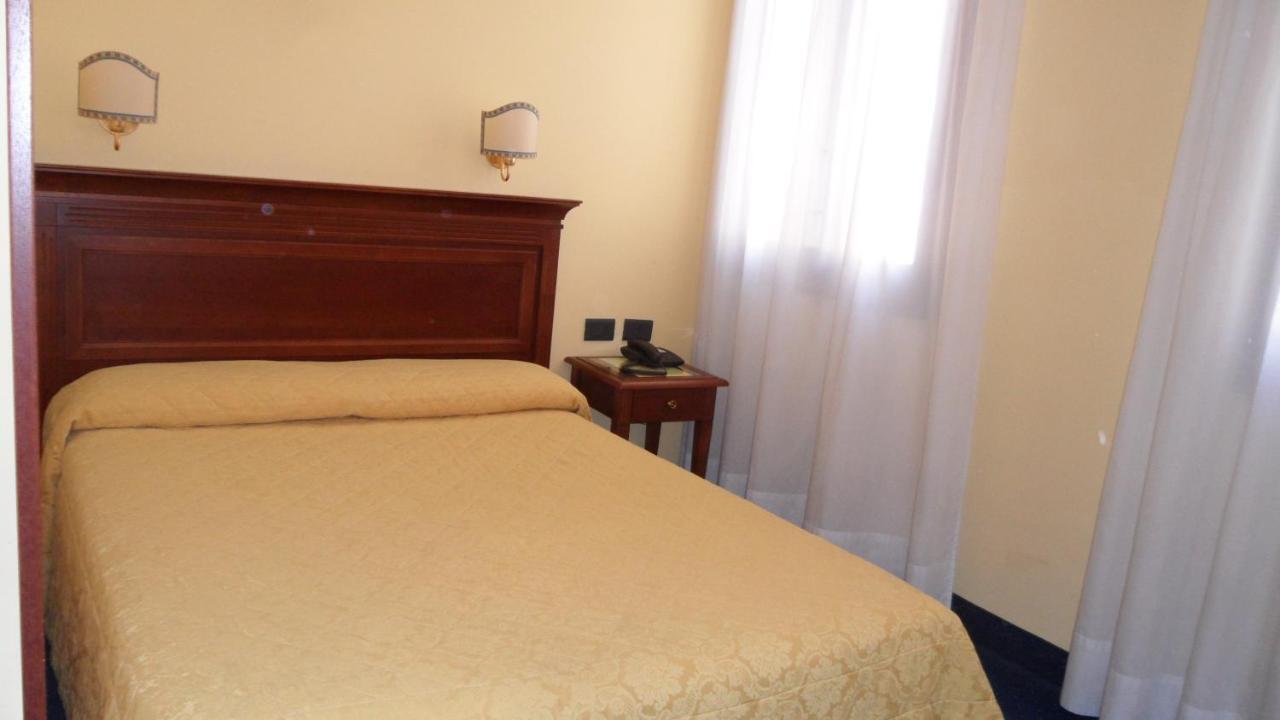 Alloggi Marinella البندقية المظهر الخارجي الصورة